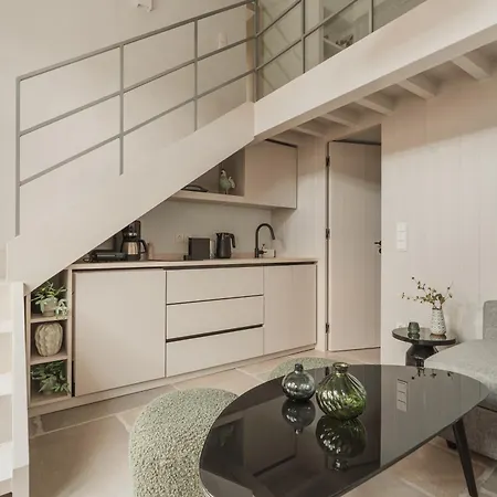 Appartamento G - Modern Minimalist Retreat